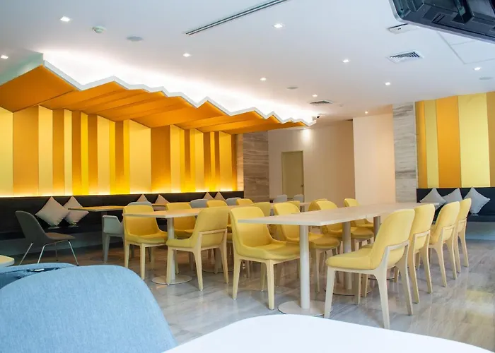 Tango Vibrant Living Hotel - Sha Extra Plus